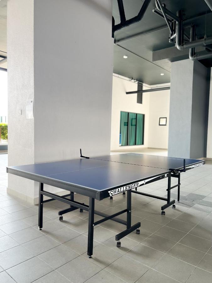 Aurora Vista Homestay Bangi At Vista Bangi With Wifi Netflix Gym Sauna Coway Swimming Pool-River View Kajang Exteriör bild