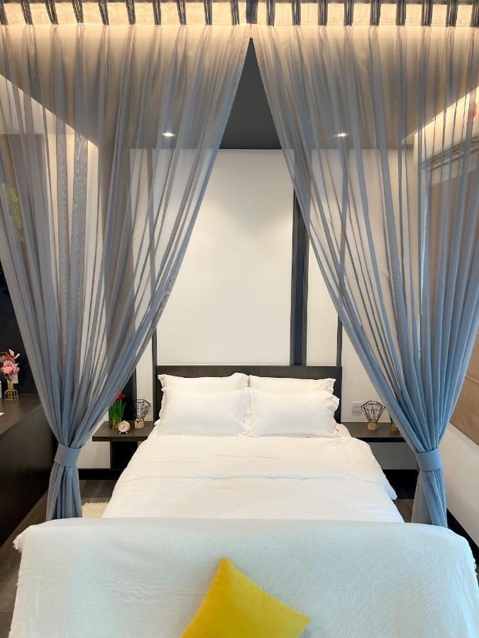Aurora Vista Homestay Bangi At Vista Bangi With Wifi Netflix Gym Sauna Coway Swimming Pool-River View Kajang Exteriör bild