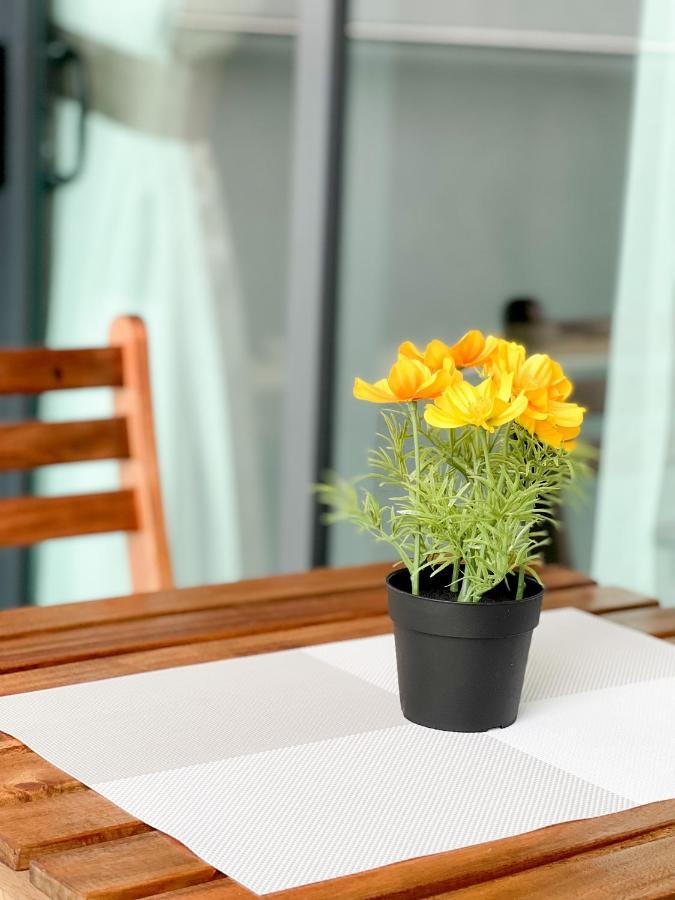 Aurora Vista Homestay Bangi At Vista Bangi With Wifi Netflix Gym Sauna Coway Swimming Pool-River View Kajang Exteriör bild