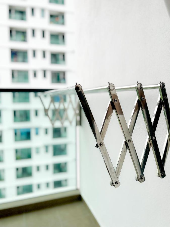 Aurora Vista Homestay Bangi At Vista Bangi With Wifi Netflix Gym Sauna Coway Swimming Pool-River View Kajang Exteriör bild