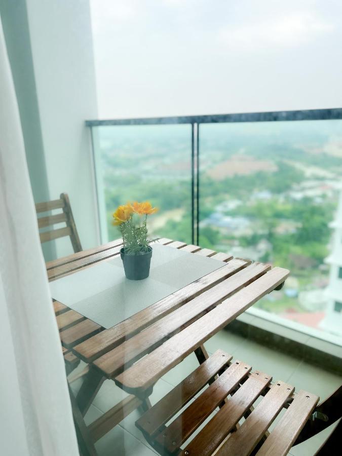 Aurora Vista Homestay Bangi At Vista Bangi With Wifi Netflix Gym Sauna Coway Swimming Pool-River View Kajang Exteriör bild
