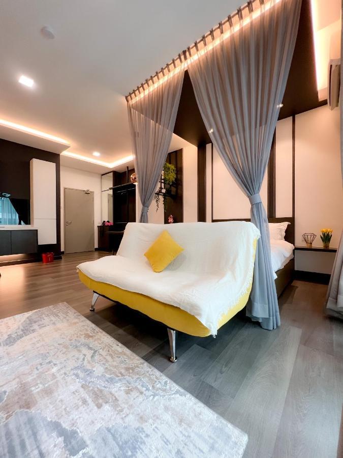 Aurora Vista Homestay Bangi At Vista Bangi With Wifi Netflix Gym Sauna Coway Swimming Pool-River View Kajang Exteriör bild