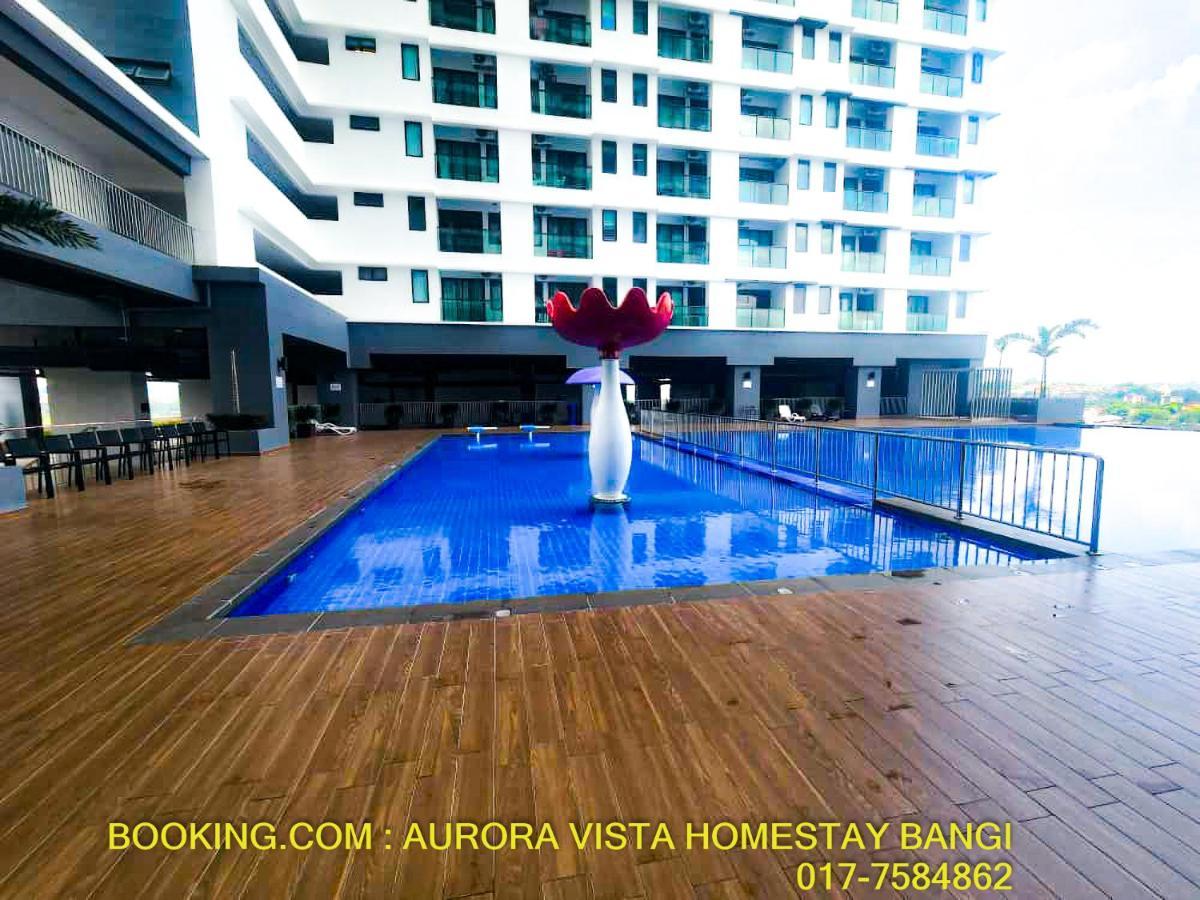 Aurora Vista Homestay Bangi At Vista Bangi With Wifi Netflix Gym Sauna Coway Swimming Pool-River View Kajang Exteriör bild